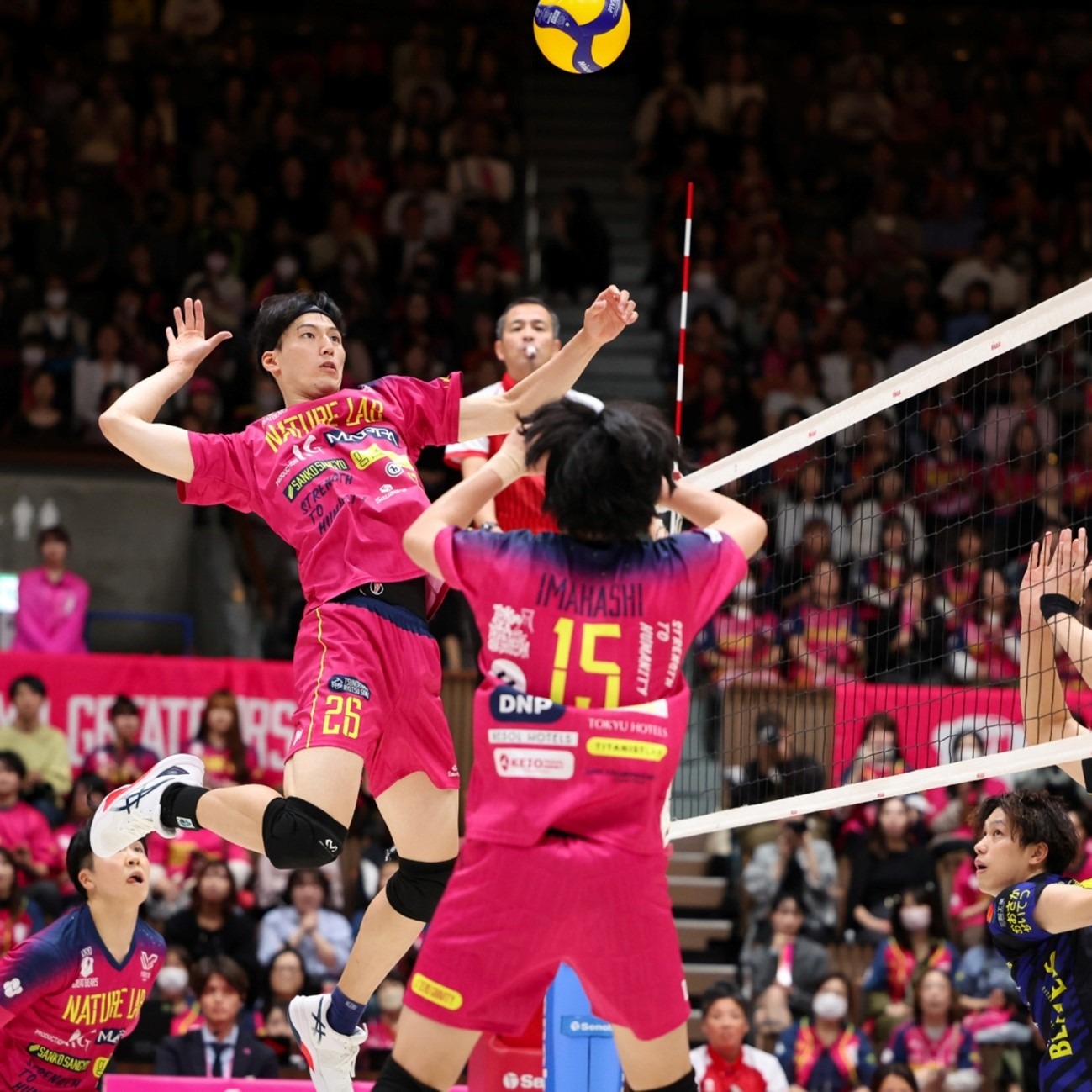 裁判专家：裁判给弗兰·加西亚红牌没问题，罚下卡雷拉斯错了